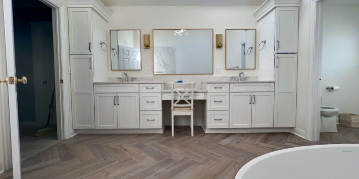 ar-remodeling-photos-bathroom-before-2-4